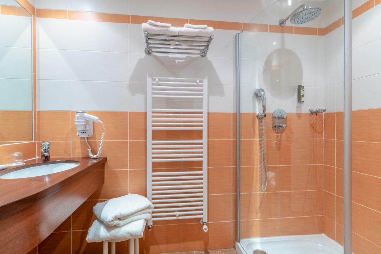 Auberge Du Poids Public Logis Hotel Saint-Félix-Lauragais Kültér fotó